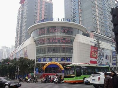 南寧手機配件批發市場 扎根還是炒貨？新代理商需掌握的“進貨地圖”與避坑指南